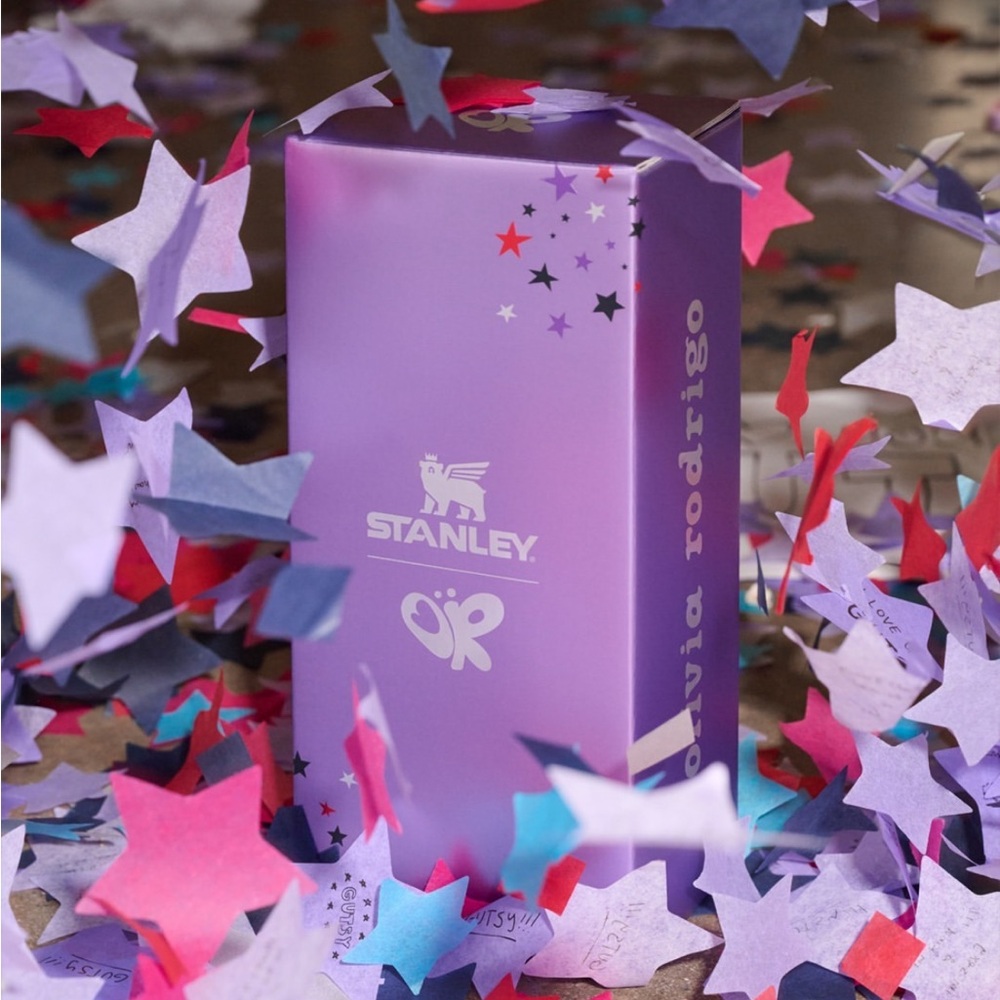 Olivia Rodrigo Stanley Tumblr NIB - Picture 2 of 9